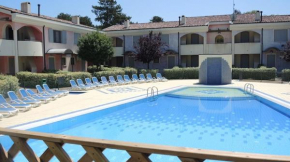 Bright apartment with swimming pool - Beahost